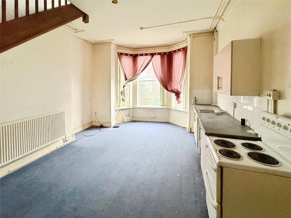 Living Room 7