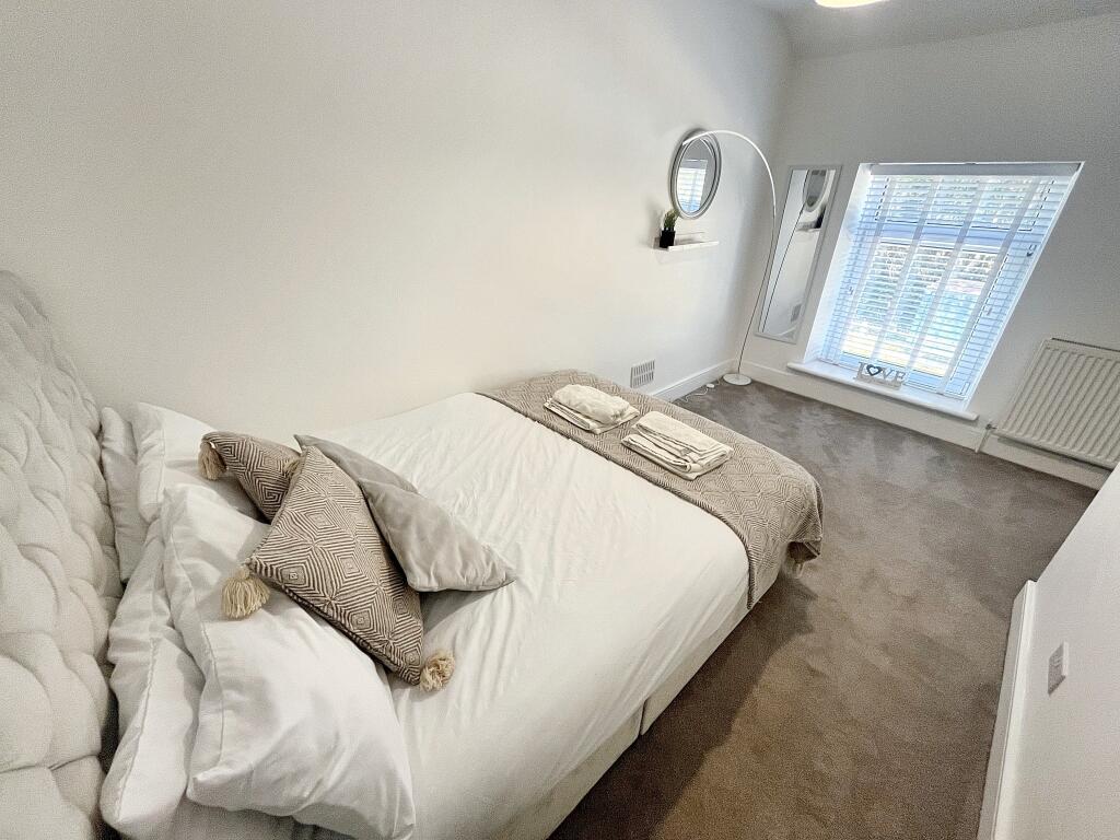 Bed12