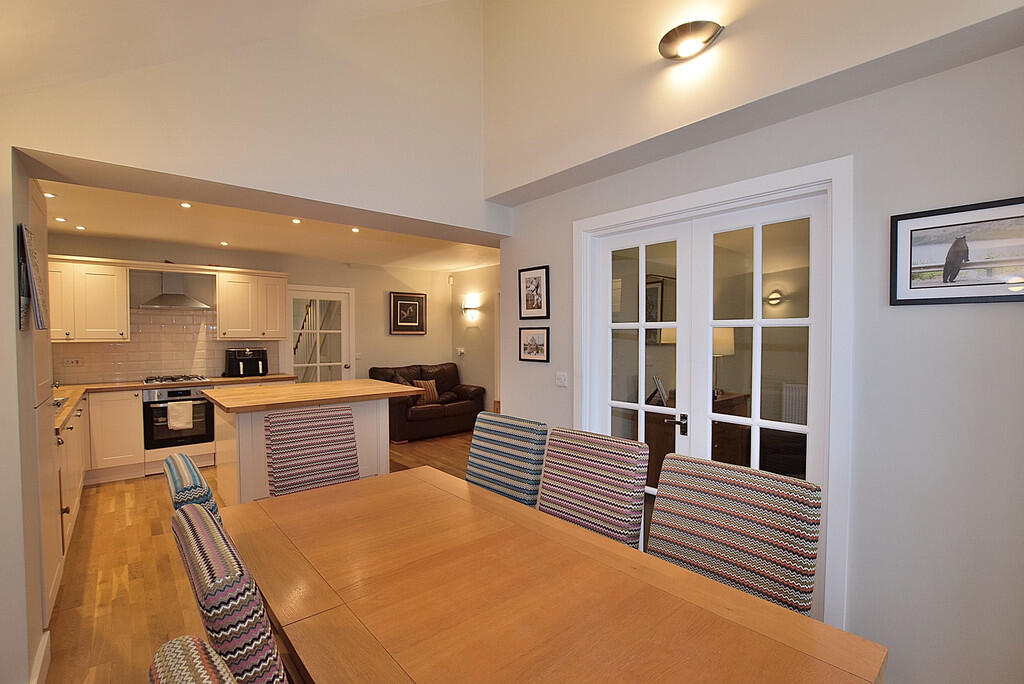 dining to kitchen...