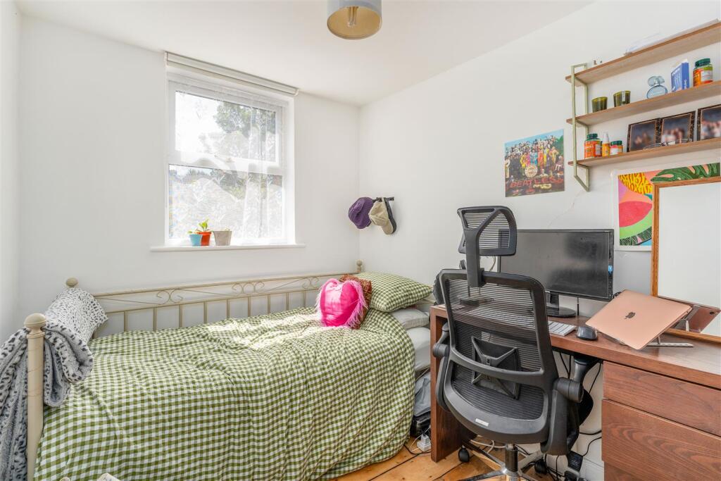 135 Warwick Road, Banbury-23.jpg