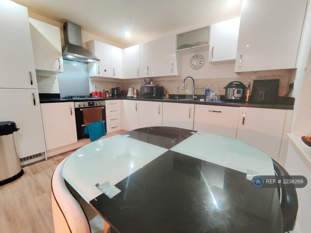 Kitchendinner_photo1