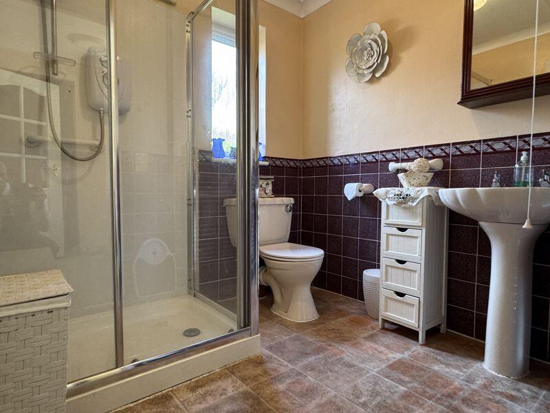 Annex Shower Room