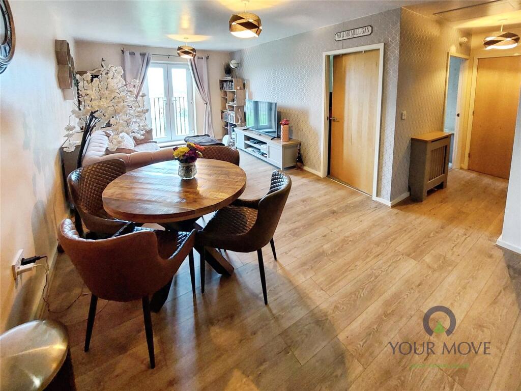 Lounge/Kitchen