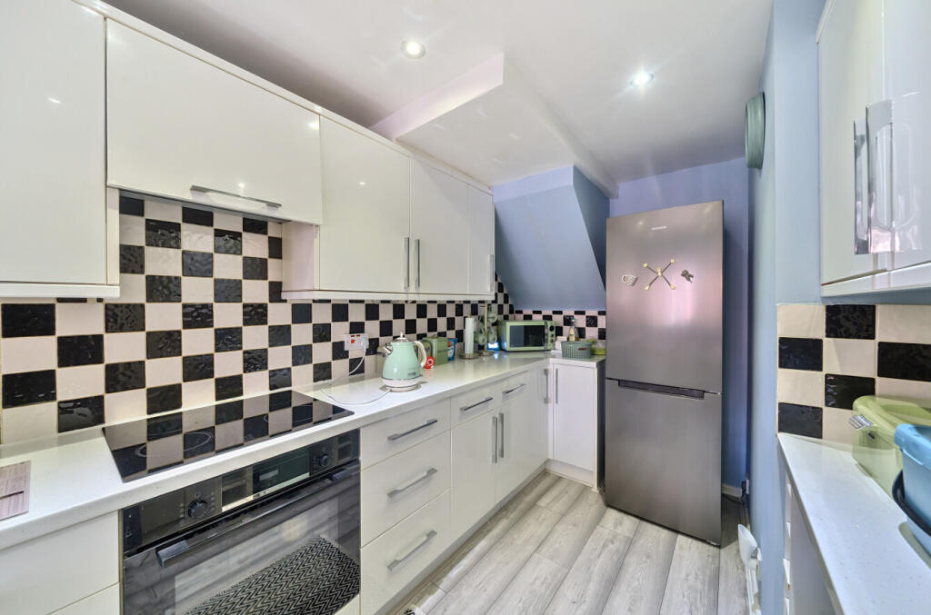 1315969-16-685d55...