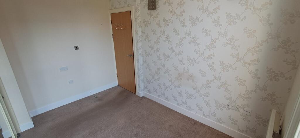 WhatsApp Image 2025-06-20 at 09.15.45 (4).jpeg