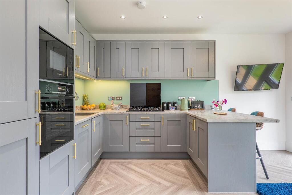 Kitchen/Breakfast Room