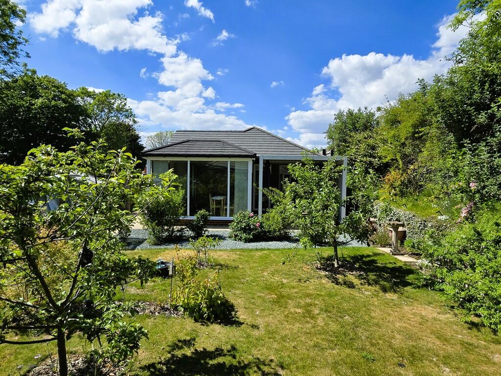 Rear garden towar...