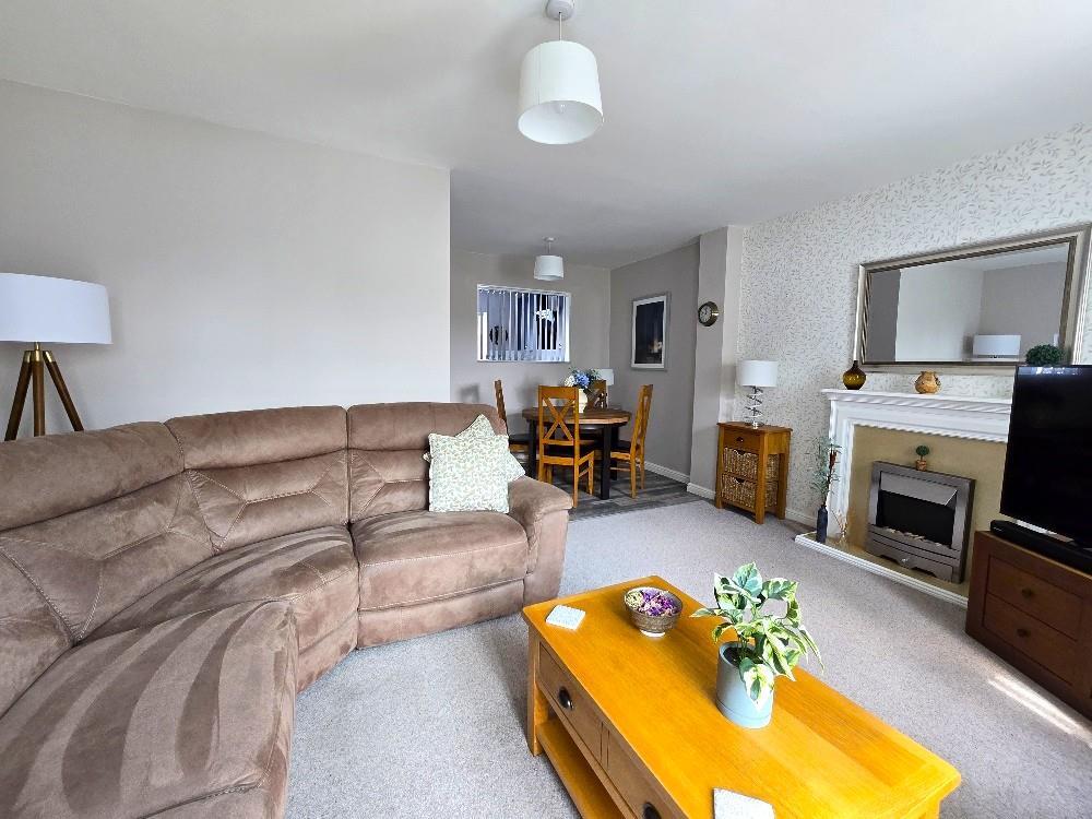 Avondale Road, Brandon - Lounge-Dining Room