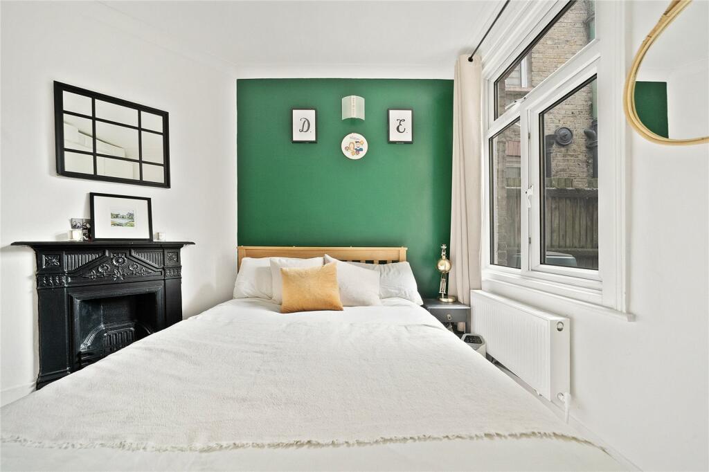 Picture No. 06
