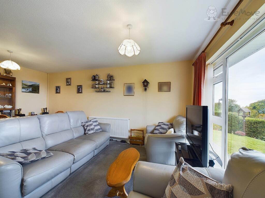 CAM03640G0-PR0022-STILL005