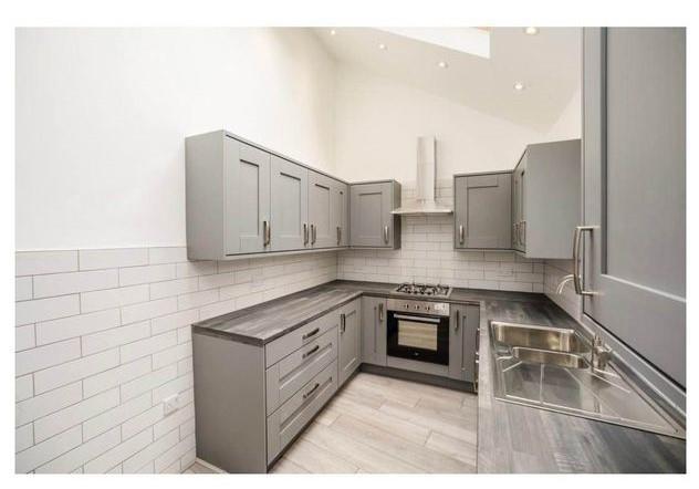 kitchen 1.jpg