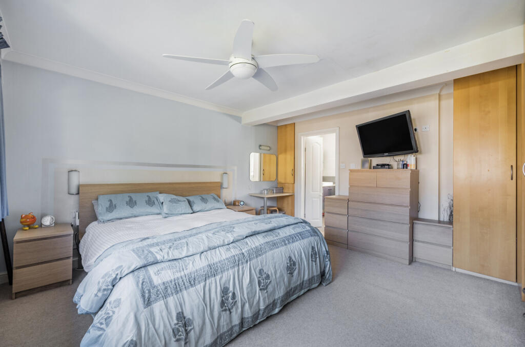 1362106-3-68dbd36...