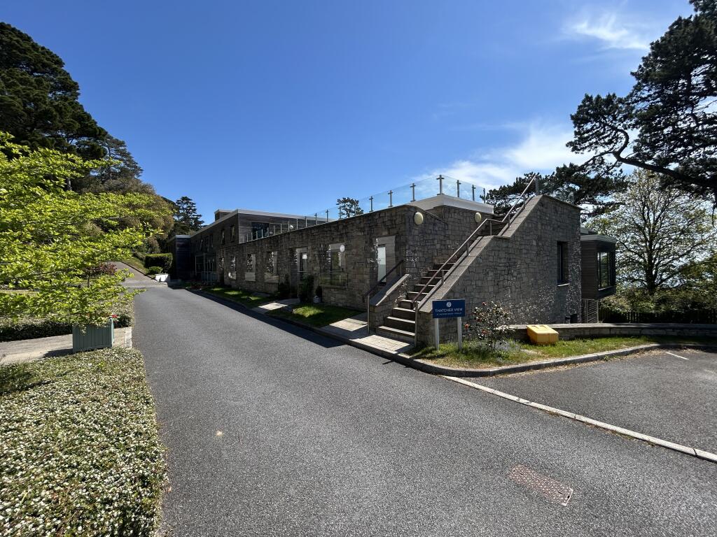 Complex with Allocated Parking.JPG