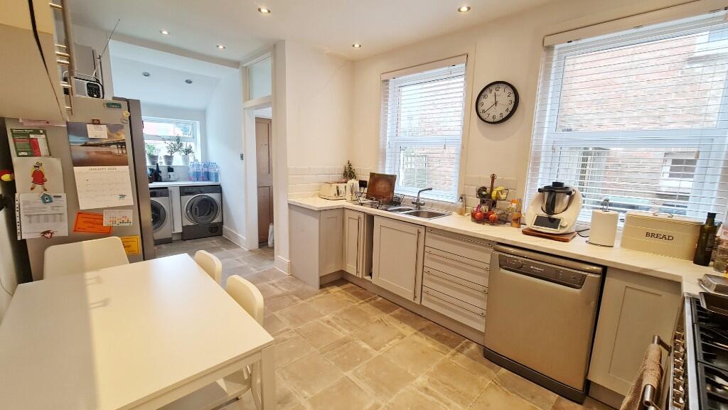 22' Kitch/Br'fast Rm