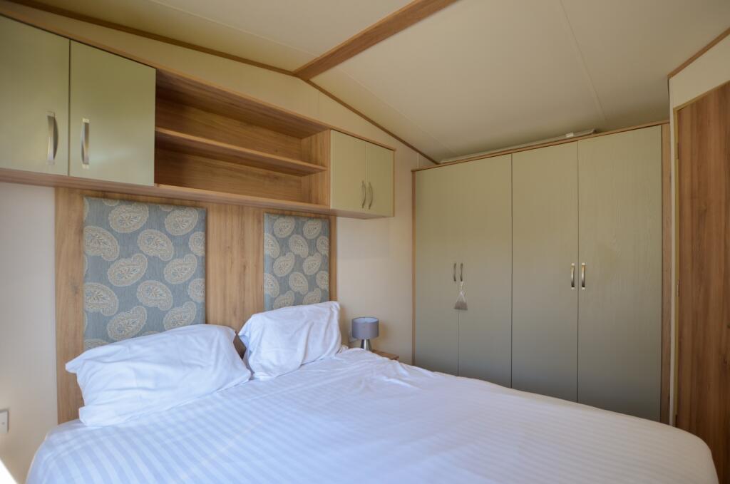 To Book A Viewing Call TPS Lostwithiel on 01208 87