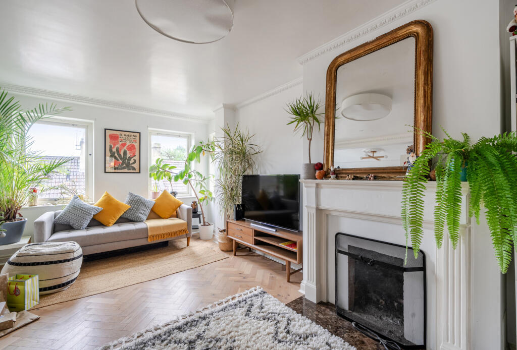 1394294-12-69429b...