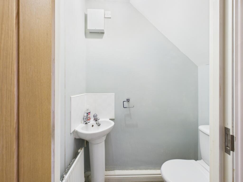 CAM04233G0-PR0017-STILL006 - Copy