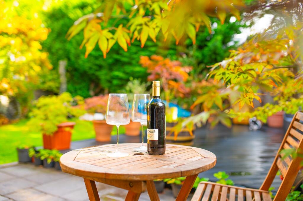 Award-winning Media team on EVERY Listing_20