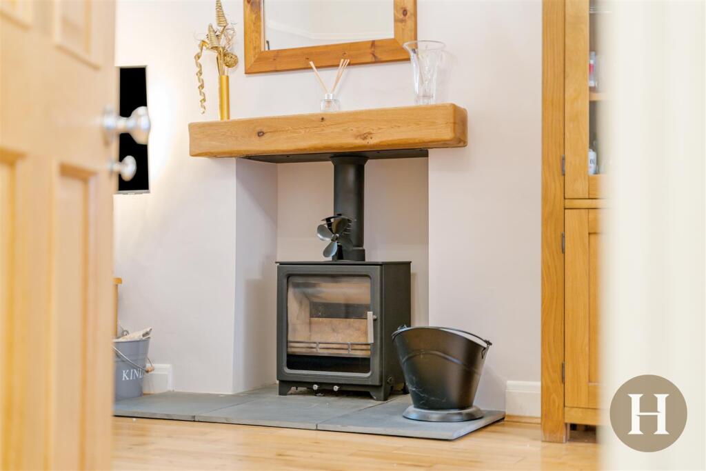 Hadleigh Estate Agents-35.jpg