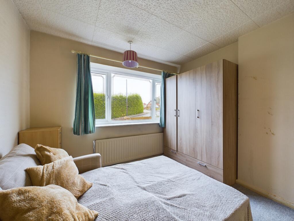 Bedroom/Dining Room