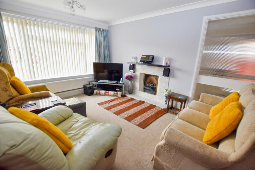 Lounge 1