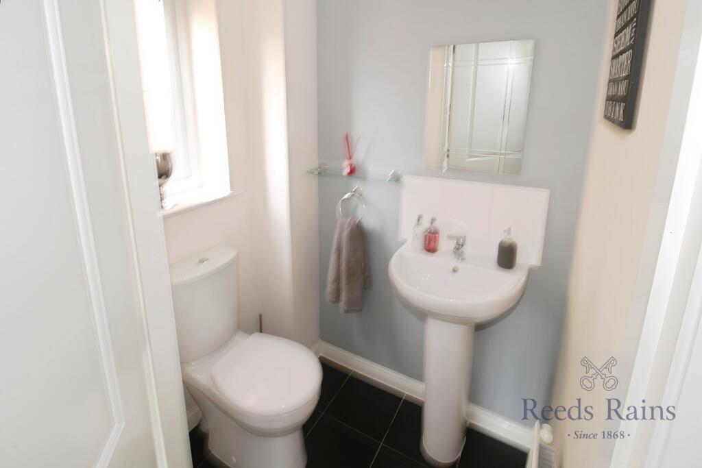 Cloakroom Wc