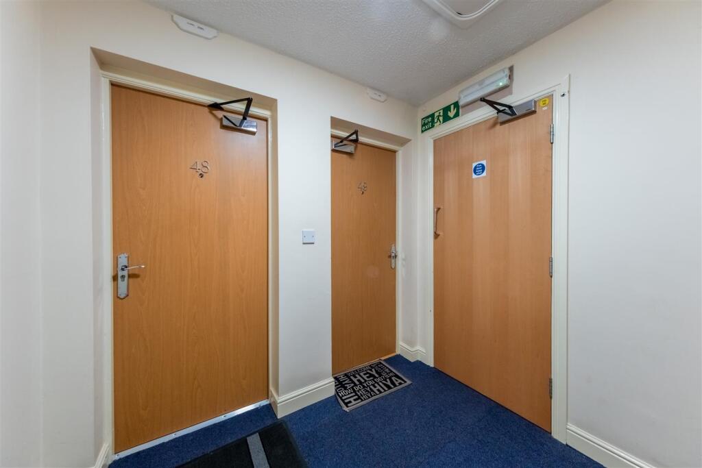 49 Arley Court-016.jpg