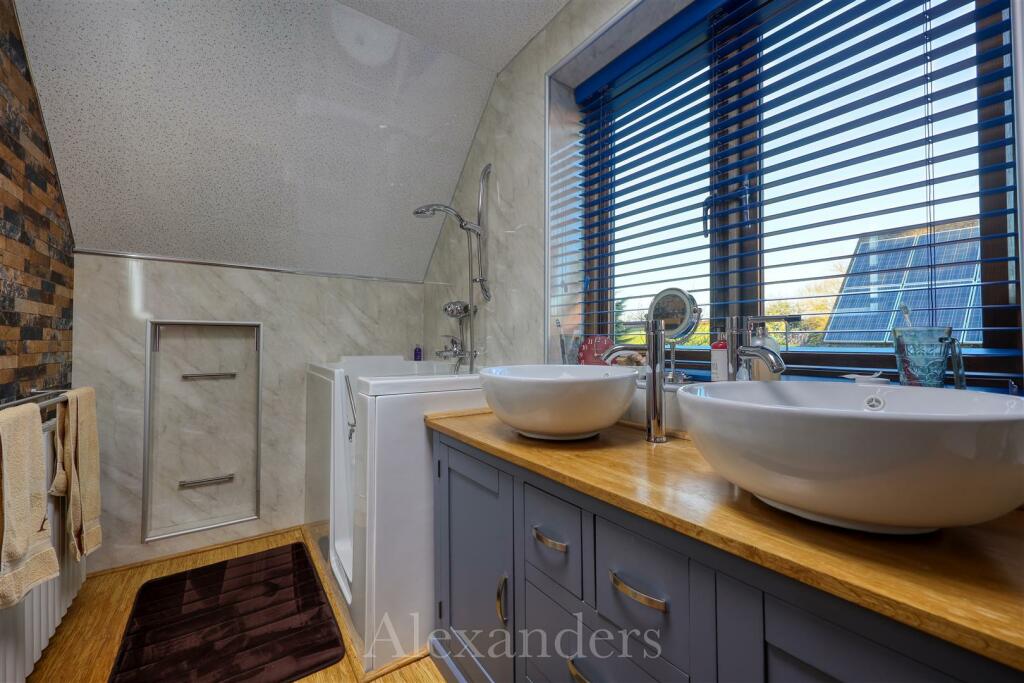 14 Highfield End-35.jpg