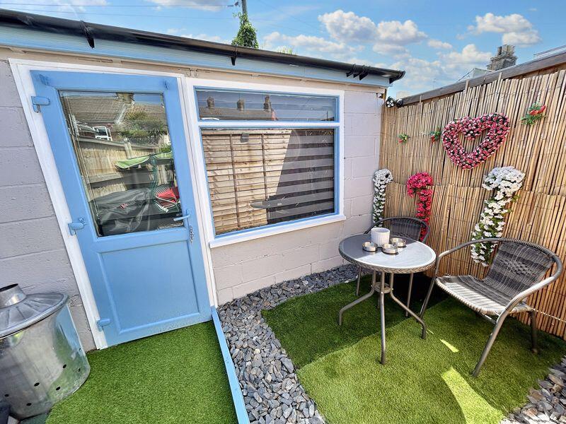 Studio/office/Games room