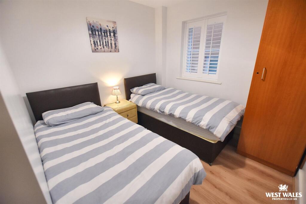 7 - 2025-11-10T123013.420.jpg