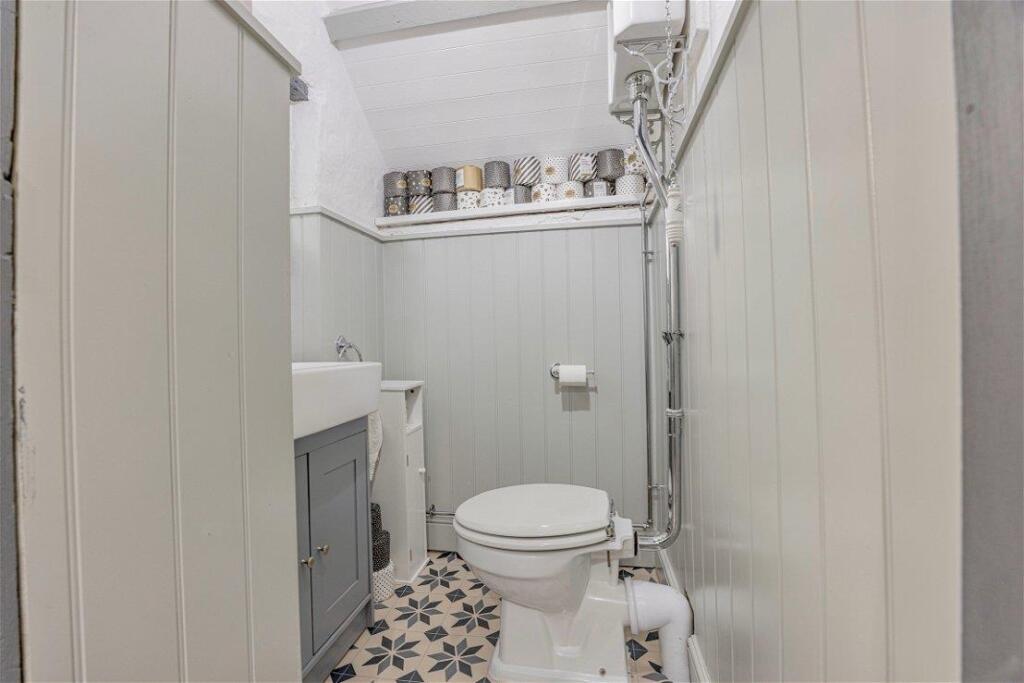 Slipway Cottage 8.jpeg