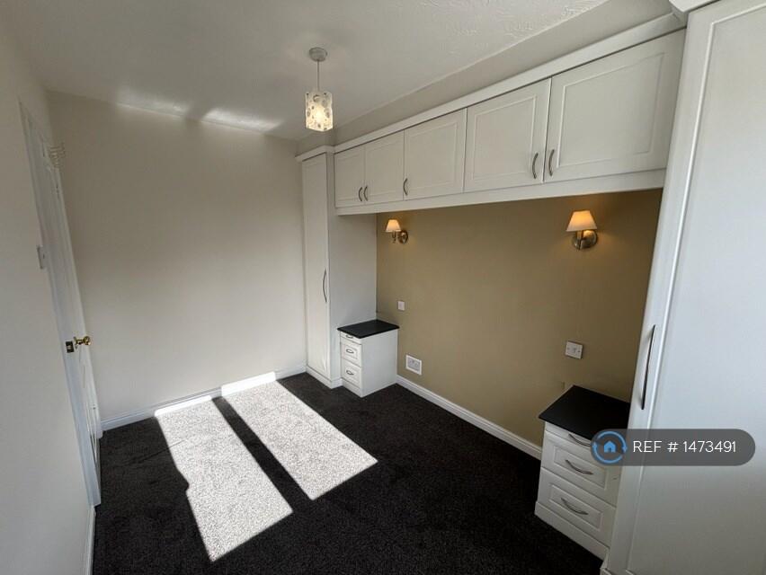 2nd Bedroom
