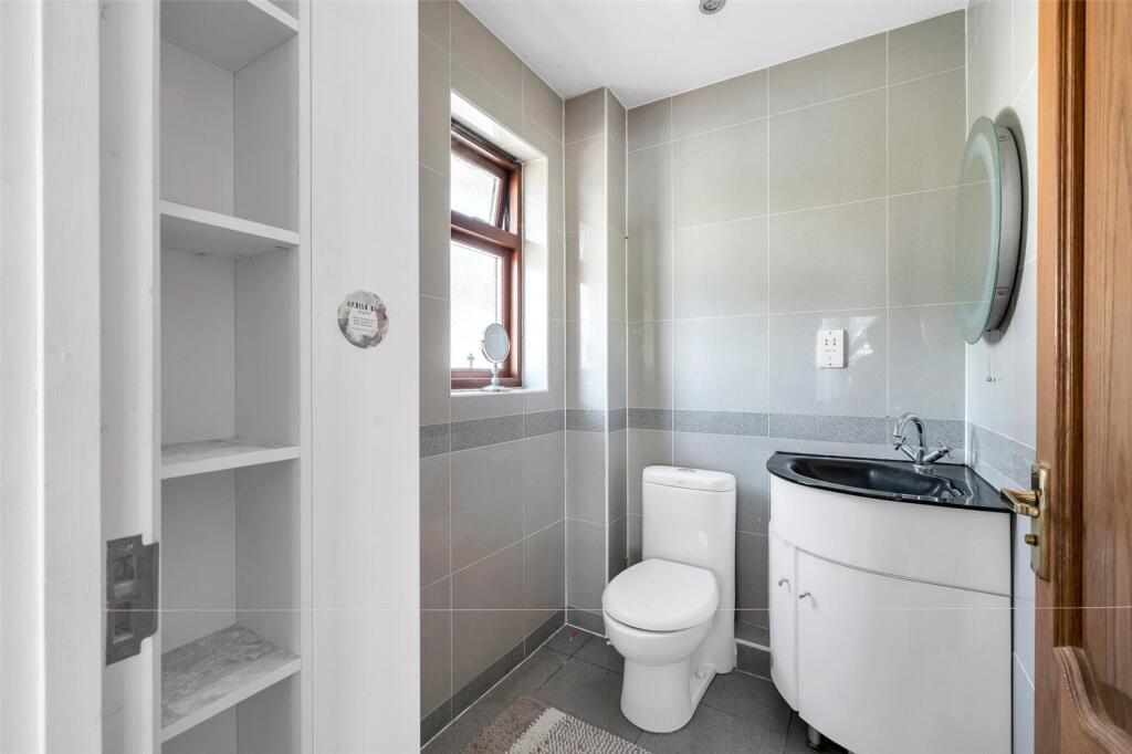 Ensuite