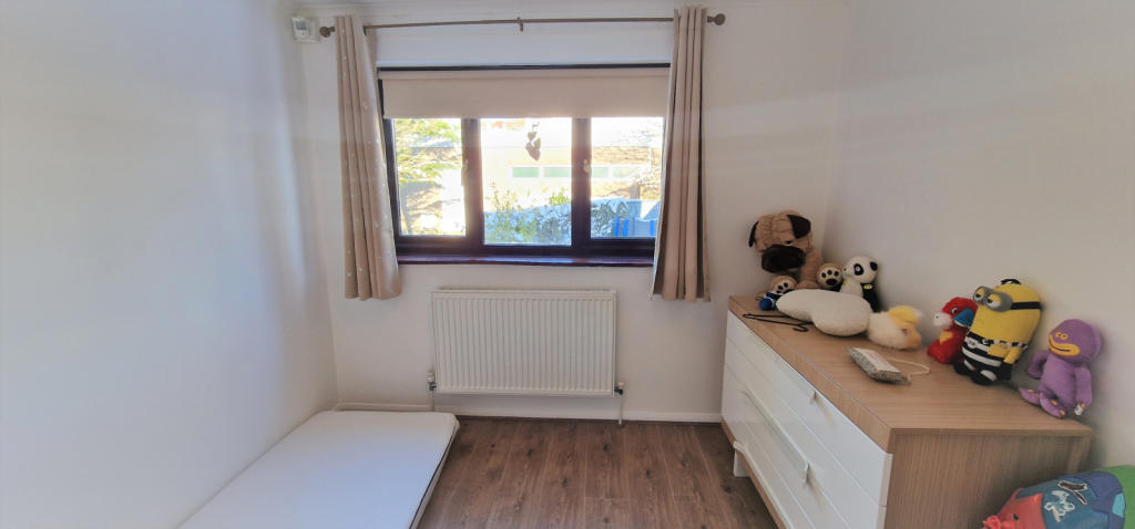 REAR BEDROOM