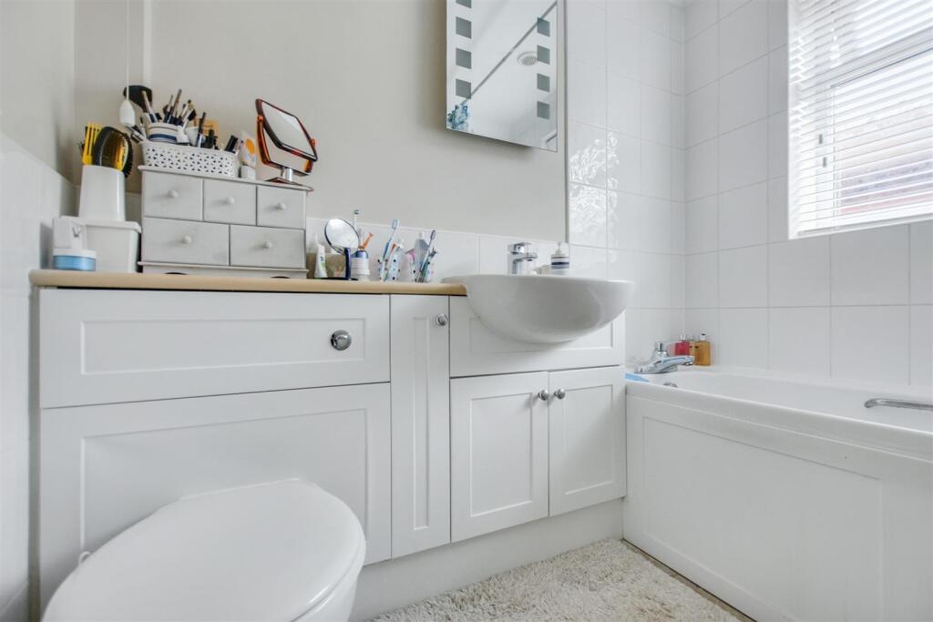 Bathroom.jpeg