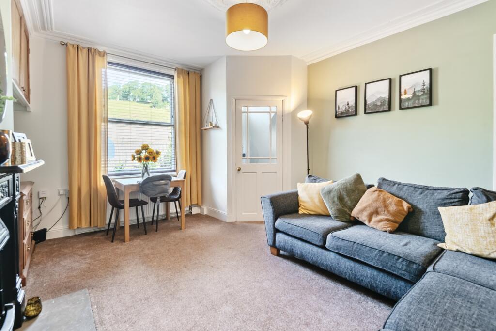 1321008-12-686cebc56d765