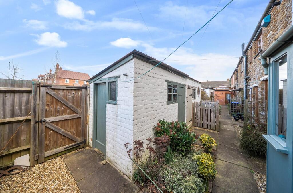 20 Banbury Lane