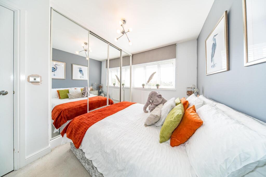 57 Emelia Drive bedroom 1.jpg