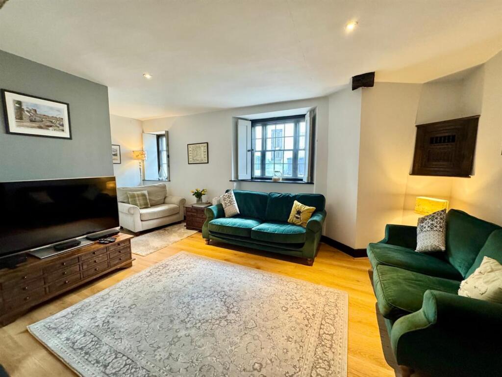 PHOTO-2025-10-11-10-18-39 (28).jpg