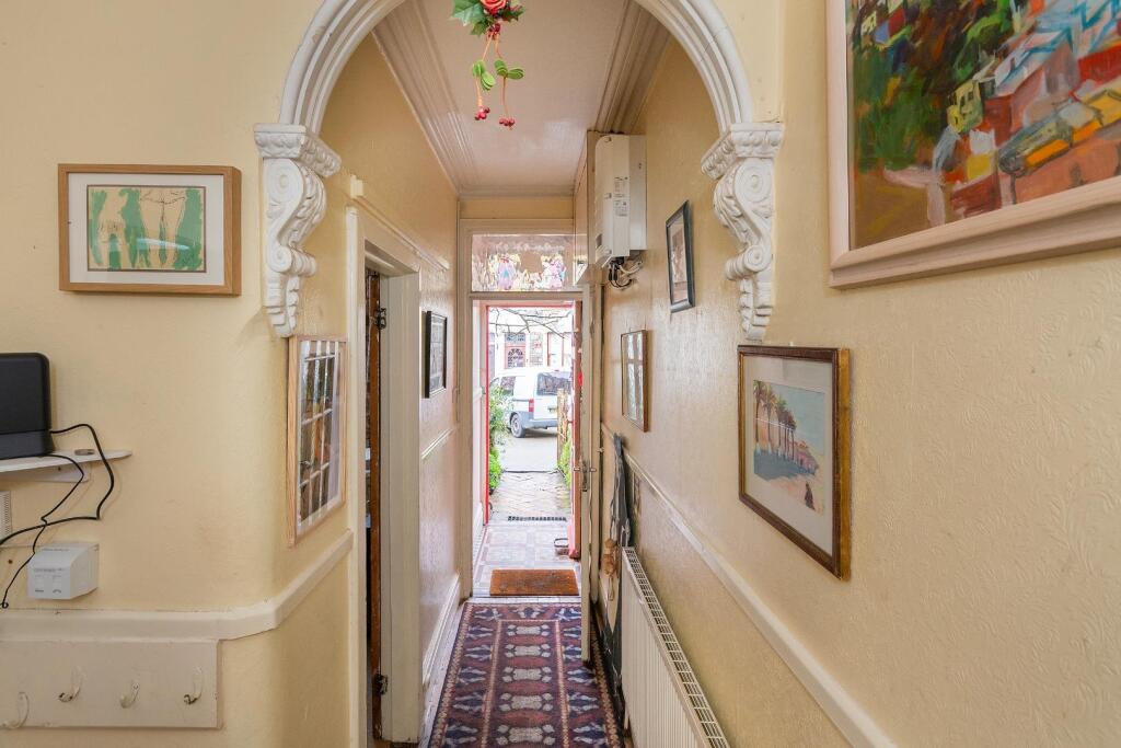 1S1R5SE - Hallway A.jpg