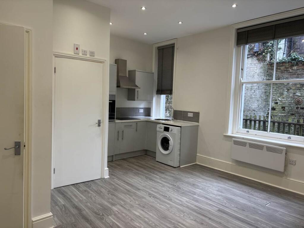 67B London Rd (32)