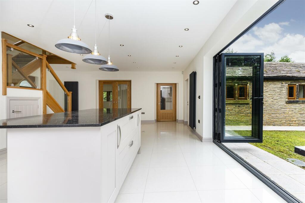 Living/Dining Kitchen