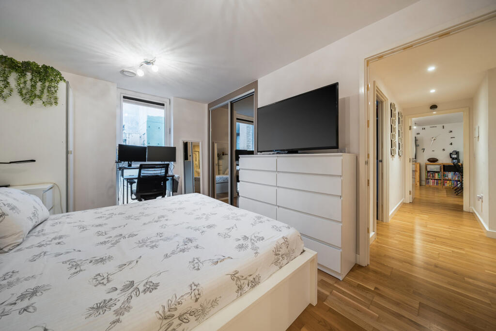 1374403-16-691737...