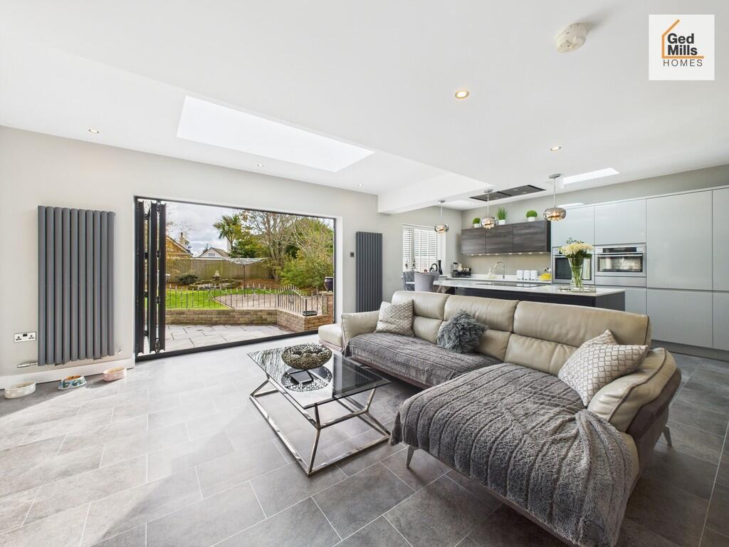 CAM04261G0-PR0108...