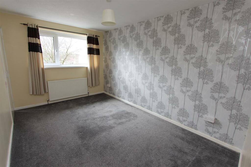 189 PEN Y CAE BEDROOM1.jpg