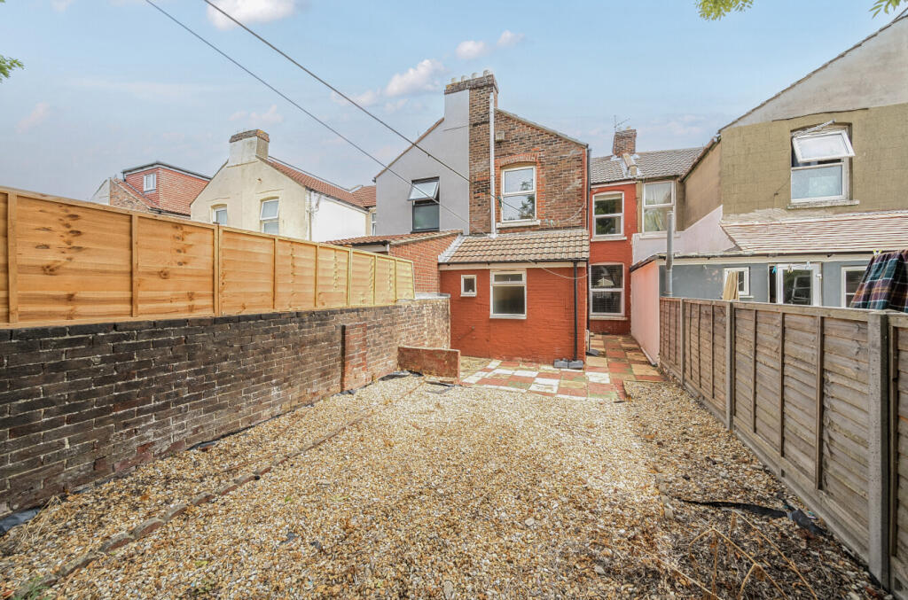 1333860-10-688b6b...