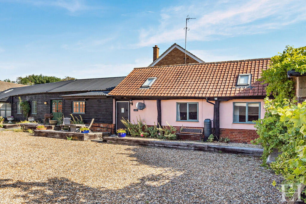 8658493-exteriorW...