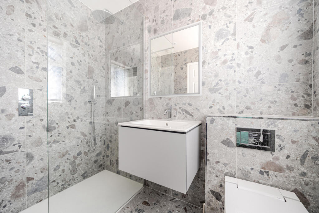 1321011-14-6867c0...