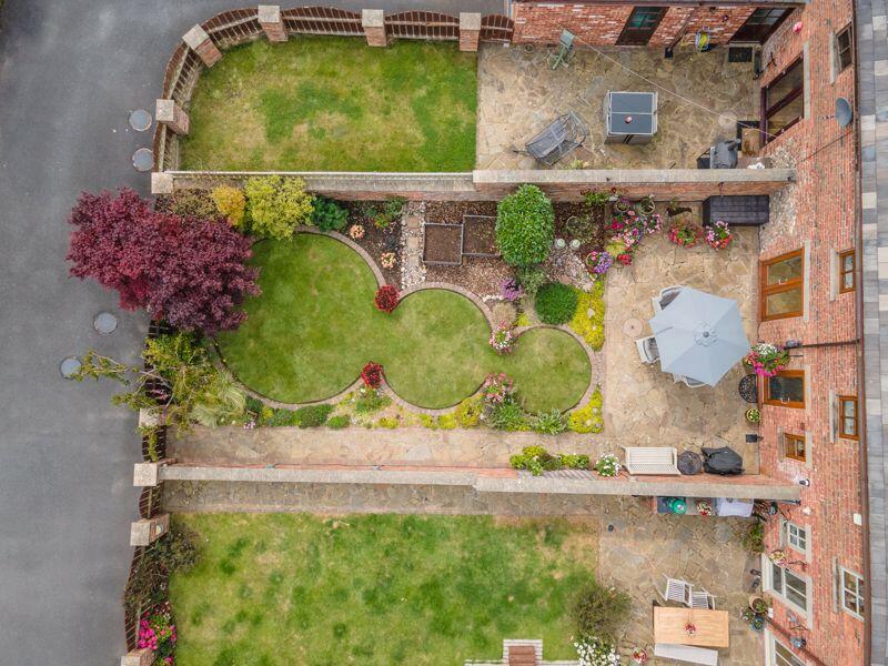 Garden overhead