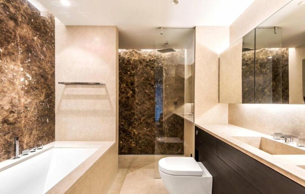 Principal Bathroom